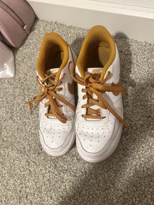 Nike Air Force 1 tan thumbnail 3