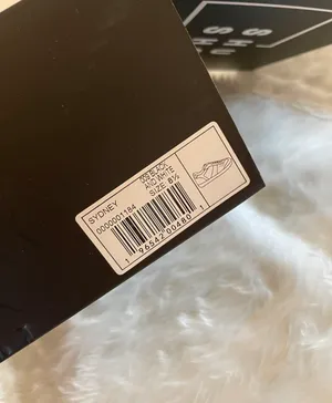 Sneakers Size 8.5 thumbnail 5