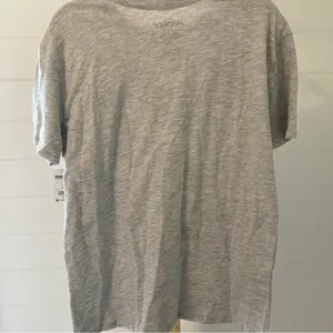 Disney Mickey and Friends‎ Women's Gray Graphic Tee NWT thumbnail 3