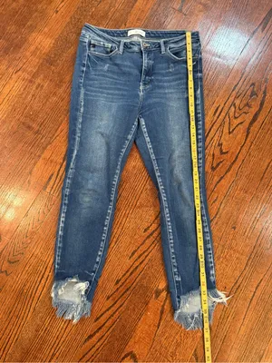 KanCan Women's Dark Blue Distressed cropped Skinny Jeans with Frayed Hems Sz 30 thumbnail 3