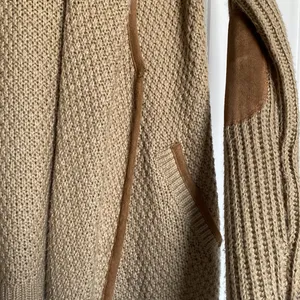 Abercrombie sweater with imitation Suede elbow patches thumbnail 8
