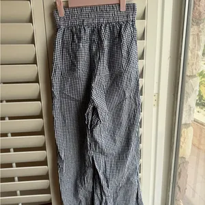 NGOrder Gingham Smocked Waist Wide-Leg Pants with Heart Patch sz S thumbnail 3