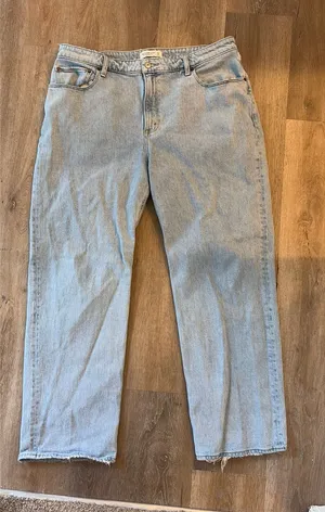 Abercrombie Curve Love Jeans thumbnail 1