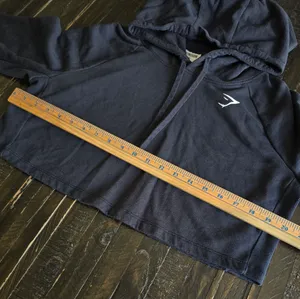 Gymshark Hoodie Women M Cropped Hooded Sweatshirt Pullover Athleisure thumbnail 4