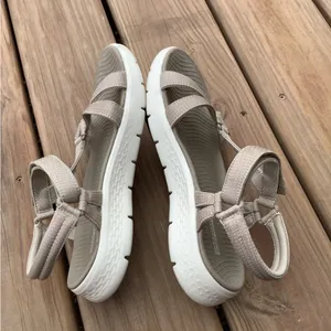 COMFY SKECHERS sandals🌷 thumbnail 8