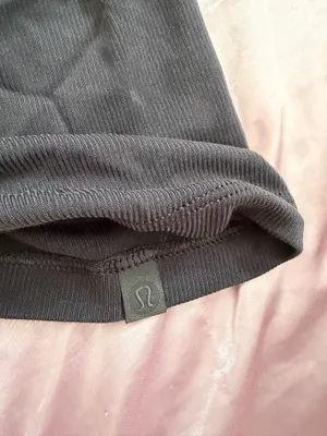 Lululemon Top thumbnail 2