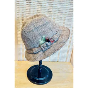 Vintage Stetson Tweed Fedora Hat Cap With Feather Accents Unisex Size 6.5 thumbnail 3