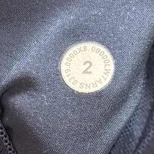 Lululemon On The Fly Mid-Rise Short Woven 2.5" True Navy thumbnail 8