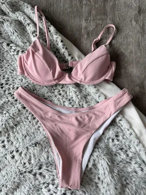 Bikini thumbnail 1