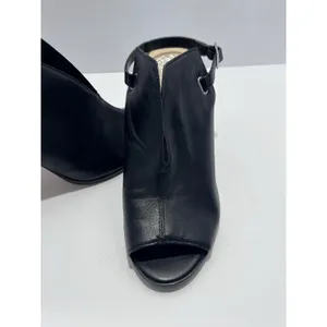 Vince Camuto Neveah Black Leather Peep-Toe Slingback Heel Sandal Silver Size 7 thumbnail 3