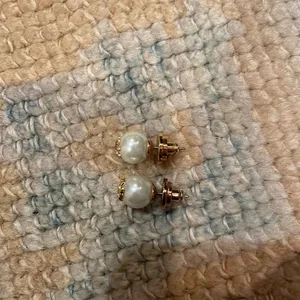 Tory Burch Swarovski Crystal Pearl Logo Stud Earrings thumbnail 5