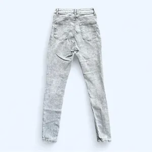 Primark Denim Co. Acid Wash Skinny Jeans in Gray Size 4 thumbnail 11