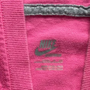 Vintage Y2K Nike Henley Hoodie Pink Short Sleeve Sweatshirt Top Womens Small thumbnail 2
