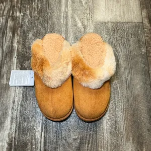 Women's Cozy Brown Fur Slippers Size 7 thumbnail 12