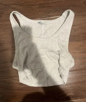 ZARA Tank Top Crop thumbnail 1