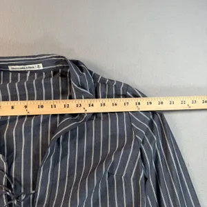 Abercrombie & Fitch Navy Pinstripe Tie Front Long Sleeve Top Womens Medium M thumbnail 2