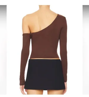 SUPERDOWN Revolve Sable Top in Chocolate Brown Off-Shoulder Women's Top thumbnail 2