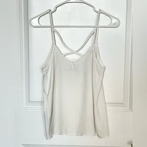 Abercrombie & Fitch Camisole in White, Size XS thumbnail 2