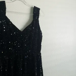 Baltic Born Monroe Sequin Gown Maxi New Without Tags thumbnail 5