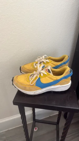 Nike Shoes  thumbnail 2