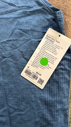 Lululemon thumbnail 3