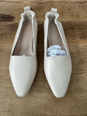 NEW IN BOX French Connection Ecru / Nude Emee Vegan Leather Flats ~ Size 10 thumbnail 4