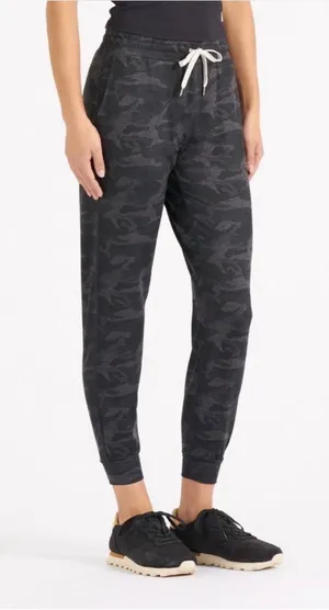 Vuori Performance Joggers In Black/Gray Camo Print Size Small thumbnail 1