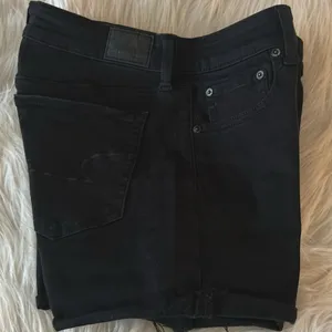 AMERICAN EAGLE Shorts Women’s Size 8 AE NE(X)T LEVEL STRETCH Mid Rise Shorts thumbnail 7