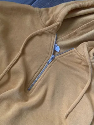 cropped yellow hoodie thumbnail 3