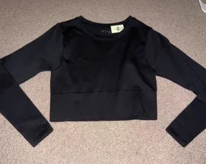 OFFLINE by Aerie Long Sleeve Crop Top Black Small thumbnail 1