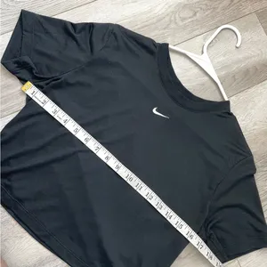 Nike Crop Top Tshirt short sleeve womens Black (large) lightweight sporty casual thumbnail 3