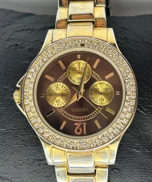 Geneva Gold-tone Crystal Bezel Women’s Watch Working New Battery thumbnail 1