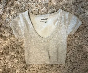 Garage crop top  thumbnail 1