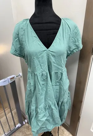 Universal Threads Dress Green Short Sleeve Mini Flare Linen Blend Boho V-Neck S thumbnail 1