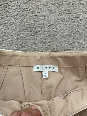 NWOT HYFVE Tan Pleated Wideleg White Waistband Trousers thumbnail 4