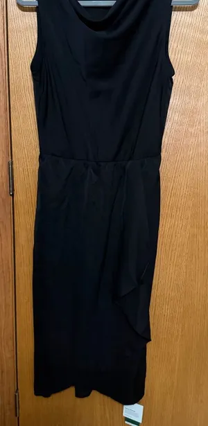 Classic Sleeveless Halara medium Black Dress thumbnail 1