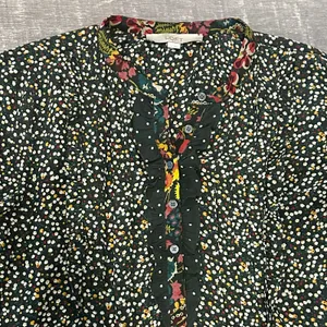 LOFT Long Sleeve Mini Print Blouse Womens M Ruffle Cuff Black Floral Flowy thumbnail 3