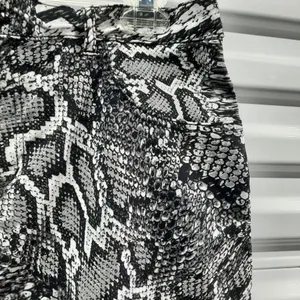 Y2K Snake Print Short Skirt Women's Size Large Black Gray Biker Moto Grunge thumbnail 2