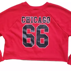 Chicago Bulls NBA Crop Sweatshirt Womens Large Red Crewneck Pullover Long Sleeve thumbnail 9