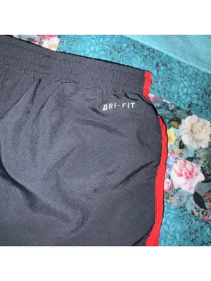 Nike Dri-FIT Running Athletic Shorts Woman’s Size Small Black and Red With Liner thumbnail 5