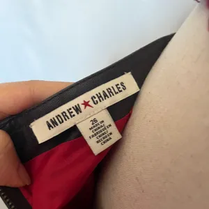 Y2K Andrew Charles Faux Leather Mini Skirt 26 Grunge Punk Brass Chain Festival thumbnail 7