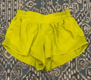 Lululemon Shorts Hotty Hot 2.5" Low-Rise Lined thumbnail 1