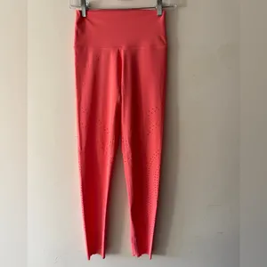 NWOT Offline By Aerie Goals Lasercut 7/8 Hi Rise‎ Pink Real Good Leggings thumbnail 3