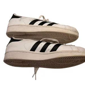 Adidas Superstar Sneakers 6.5 White Black Leather Classic Shell Toe College Shoe thumbnail 6