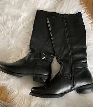 Black riding boots size 6 with stretchy back part new faux leather thumbnail 1