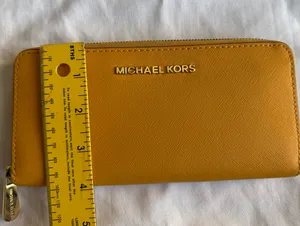Michael Kors Wallet thumbnail 5