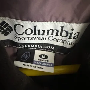 Like new! Columbia Lavendar Quilted Puffer Jacket thumbnail 3