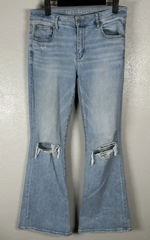 American Eagle Low Rise Flare Leg Jeans Womens 8R Light Wash Distressed Y2K Boho thumbnail 1