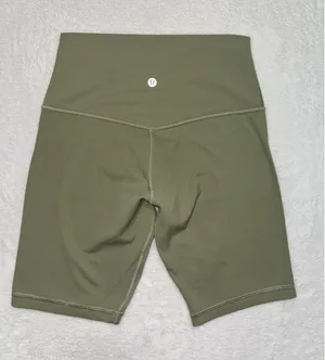 Lululemon Women's Green High-Rise Align Shorts Yoga Workout Exercise Sz 6 thumbnail 1