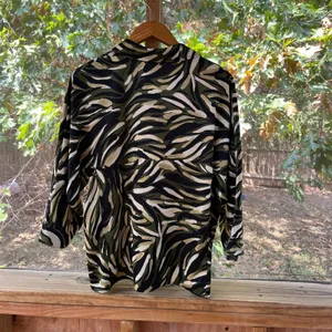 Zara Women's Camo Colored Animal Print Long Sleeve Satin Blouse Size S thumbnail 3
